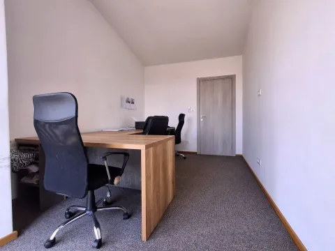 Rent, apartment, 160m², Stari Aerodrom, Podgorica - image 15