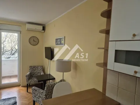 Izdavanje, stan, 24m², Grbavica, Novi Sad Sve Podlokacije - image 2