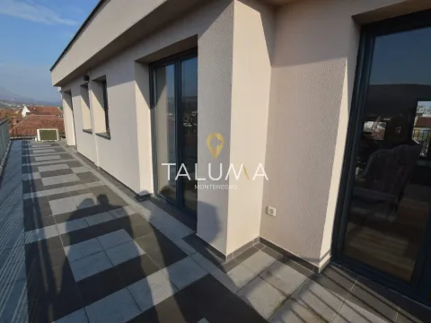 Izdavanje, stan, 150m², Tološi, Podgorica - image 10