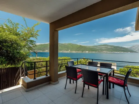 Sale, house, 270m², Bratešići, Kotor - image 3