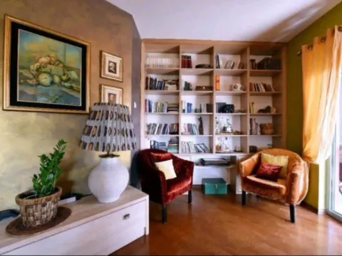 Izdavanje, jednosoban stan, 98m², City Kvart, Podgorica - image 2