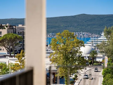 Prodaja, dvosoban stan, 89m², Porto Montenegro, Tivat - image 4
