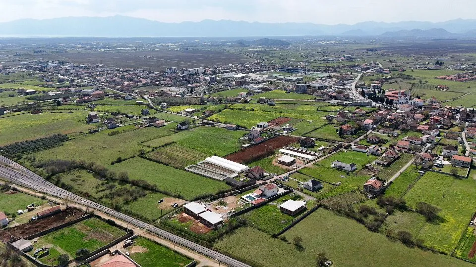 Prodaja, plac, 608m², Tuzi, Podgorica