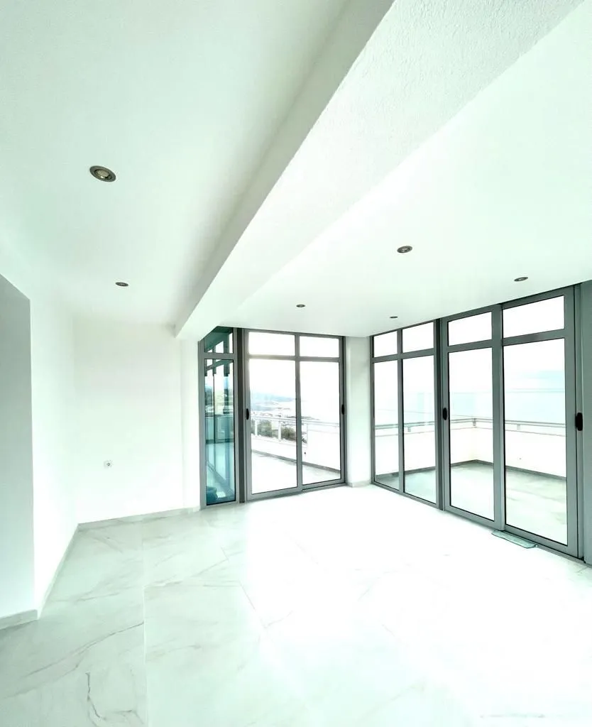 Sale, three bedroom apartment, 240m², Dobre Vode, Bar