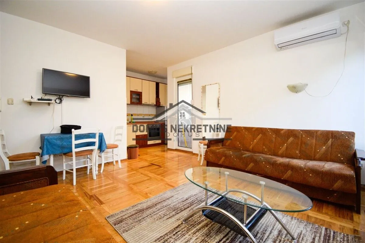 Izdavanje, stan, 40m², Gorica C, Podgorica