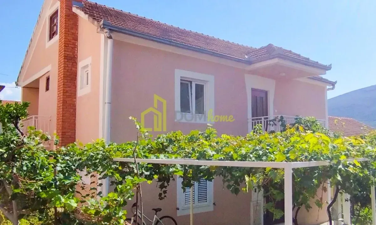 Prodaja, kuća, 160m², Đenovići, Herceg Novi