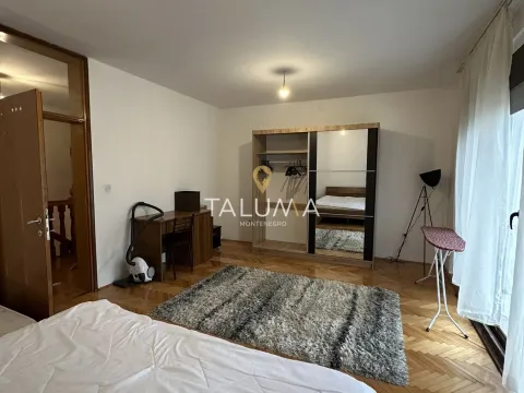 Izdavanje, kuća, 130m², Stari Aerodrom, Podgorica - image 11