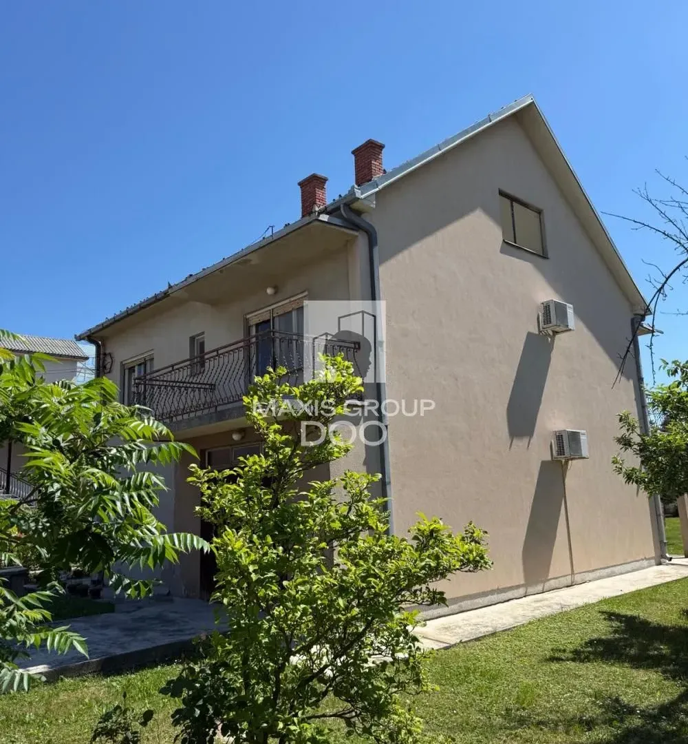 Prodaja, kuća, 297m², Kragujevac, Srbija