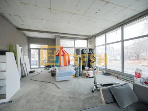 Rent, office space, 260m², Cetinje, Crna Gora - image 6