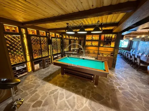 Prodaja, kuća, 318m², Sremska Kamenica, Petrovaradin - image 40