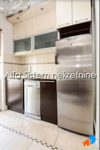 Rent, four bedroom apartment, 140m², Đeram Pijaca, Beograd