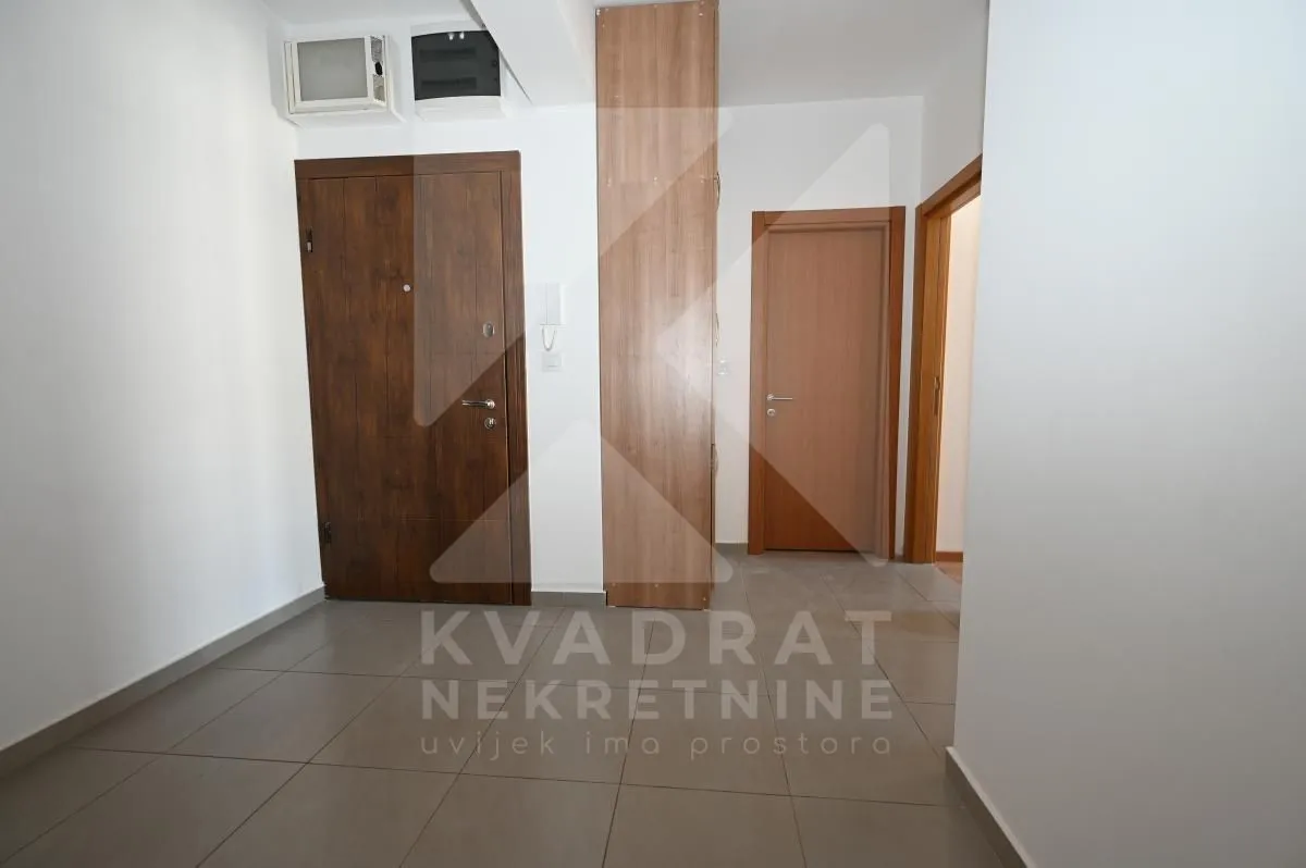 Rent, two bedroom apartment, 65m², Stari Aerodrom, Podgorica