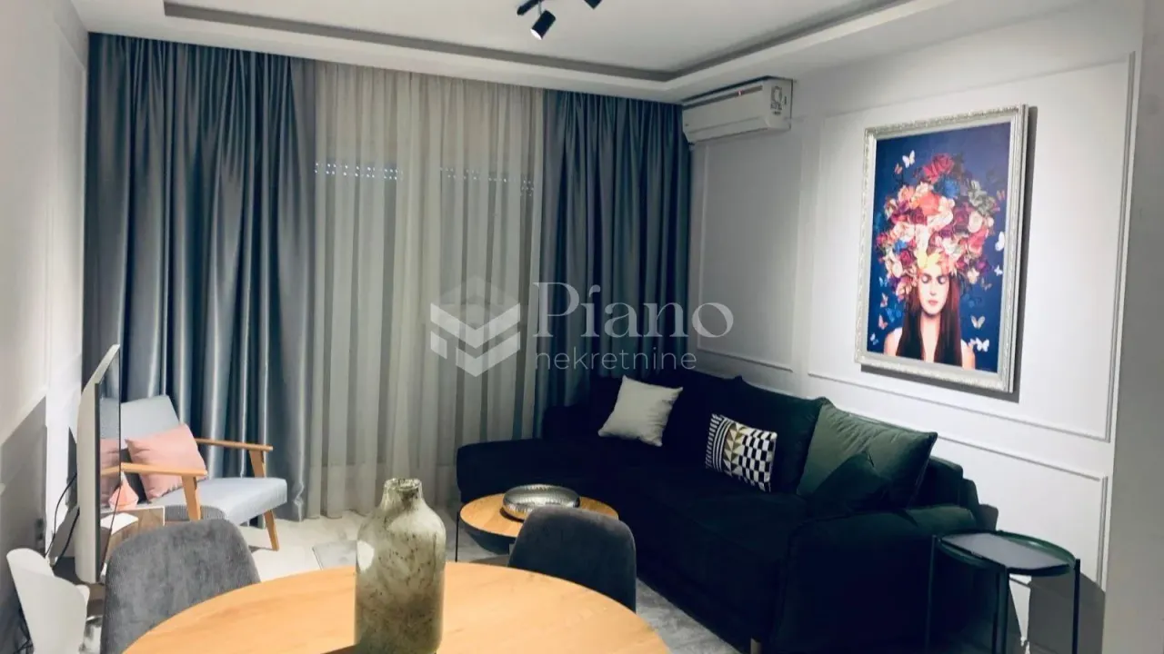 Izdavanje, jednosoban stan, 50m², Autobuska stanica, Podgorica