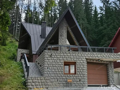 Prodaja, kuća, 160m², Žabljak, Crna Gora