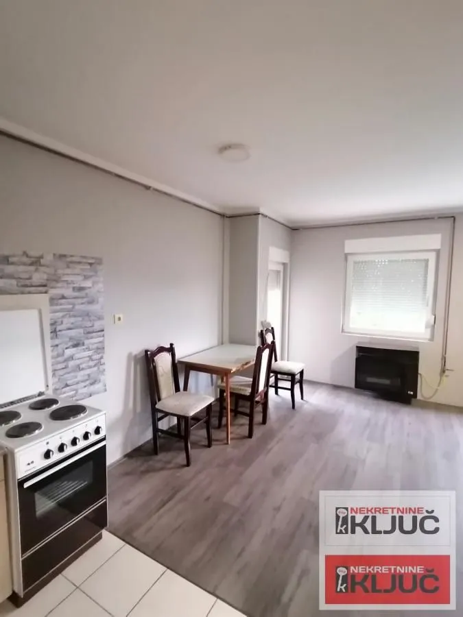 Izdavanje, garsonjera, 29m², Adice, Novi Sad Sve Podlokacije