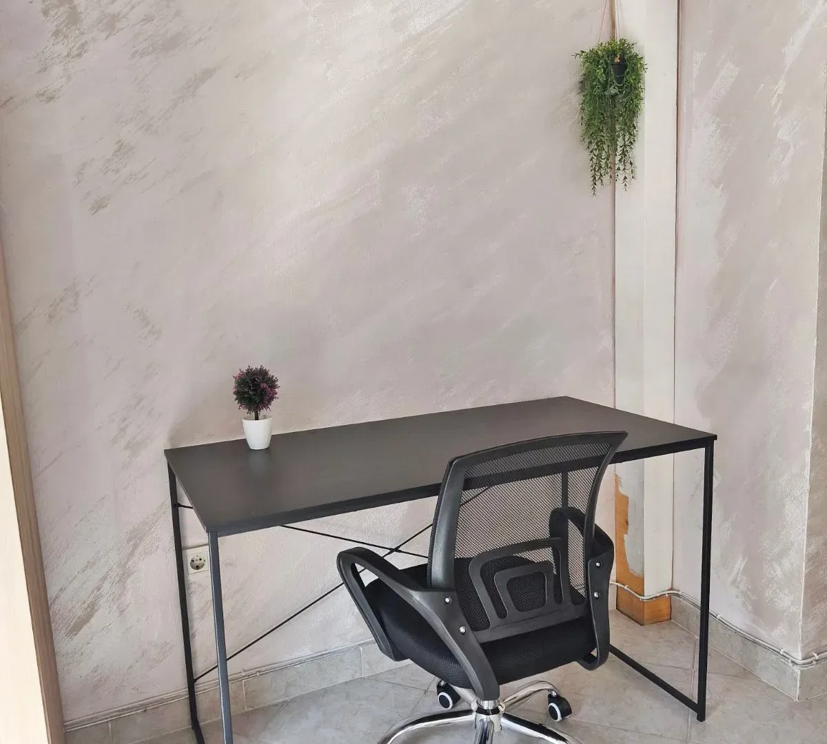 Rent, studio apartment, 40m², Stari Aerodrom, Podgorica