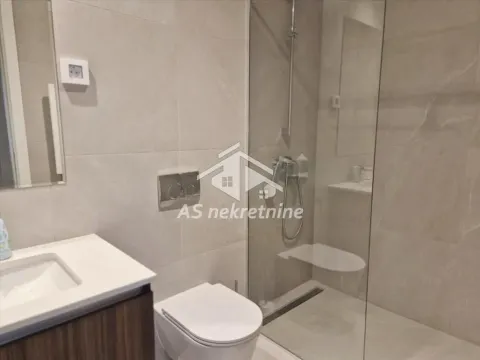 Izdavanje, trosoban stan, 78m², Savski Venac, Beograd - image 10