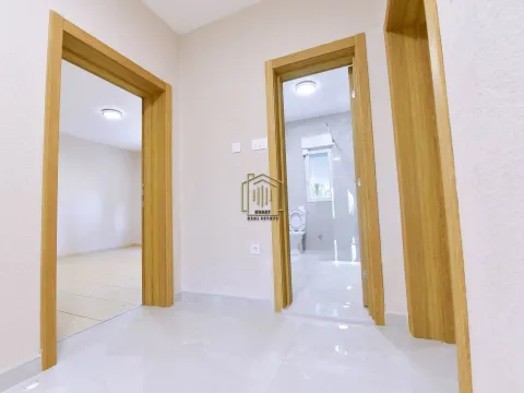 Sale, house, 122m², Golubovci, Podgorica - image 10