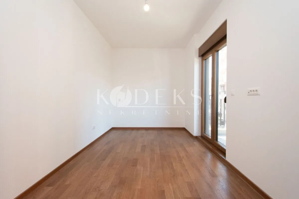 Rent, office space, 81m², Vezirov Most, Podgorica