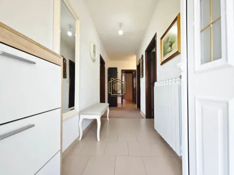 Izdavanje, trosoban stan, 90m², Donja Gorica, Podgorica - image 12