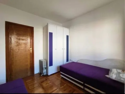 Izdavanje, dvosoban stan, 64m², Stari Aerodrom, Podgorica - image 3