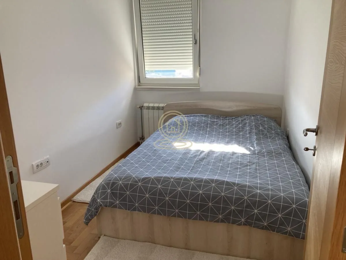 Sale, two bedroom apartment, 41m², Bulevar Oslobodjenja, Novi Sad Sve Podlokacije