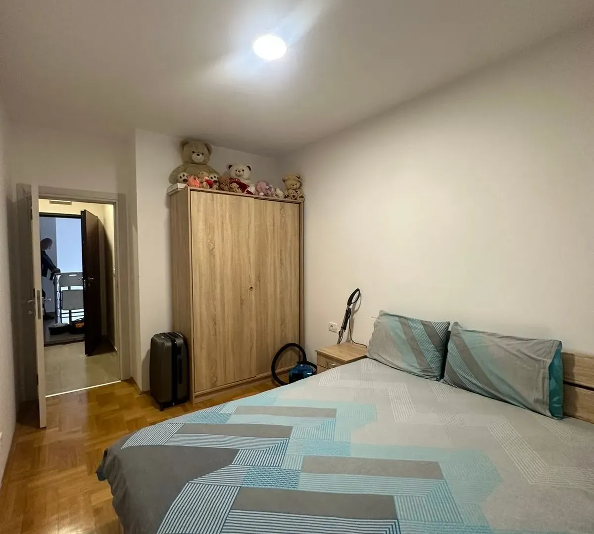Izdavanje, jednosoban stan, 43m², Maslinjak, Budva