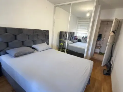 Prodaja, jednosoban stan, 42m², Stari Aerodrom, Podgorica - image 3