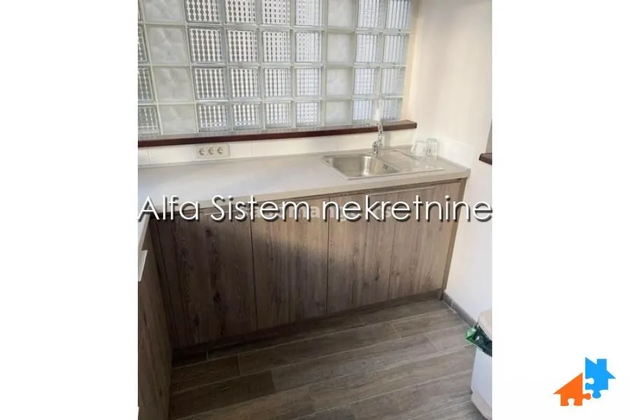 Rent, three bedroom apartment, 120m², Brace Jerković, Voždovac Sve Podlokacije