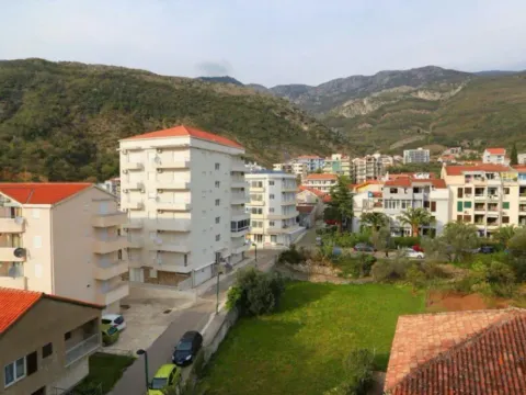 Sale, one bedroom apartment, 35m², Bečići, Budva - image 8