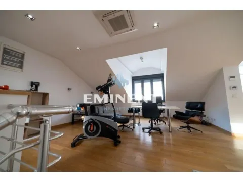 Prodaja, kuća, 304m², Zemun Centar, Zemun Sve Podlokacije - image 13