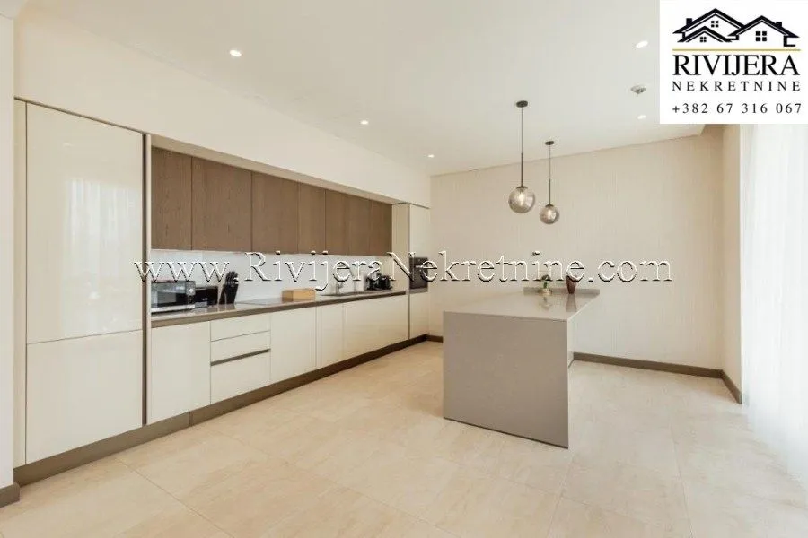 Prodaja, trosoban stan, 314m², Kumbor, Herceg Novi
