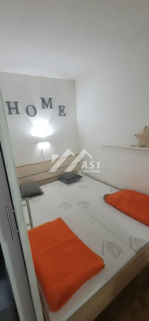 Izdavanje, jednosoban stan, 32m², Betanija, Novi Sad Sve Podlokacije