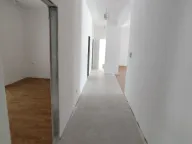 Prodaja, trosoban stan, 174m², Podgorica, Crna Gora - image 4