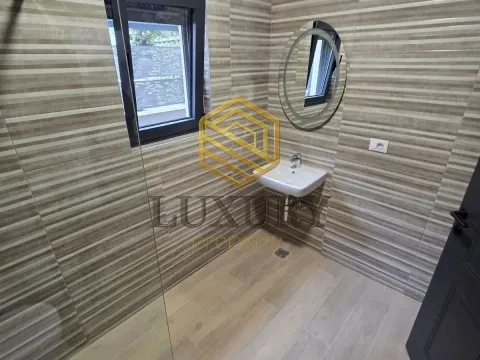Prodaja, jednosoban stan, 49m², Zagorič, Podgorica - image 9
