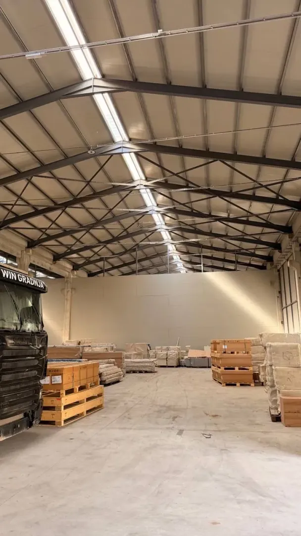 Rent, office space, 350m², Radanovići, Kotor