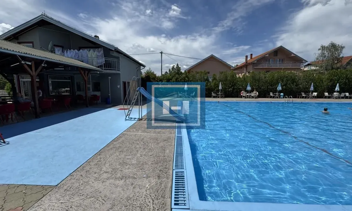 Sale, office space, 69m², Ražanj, Srbija