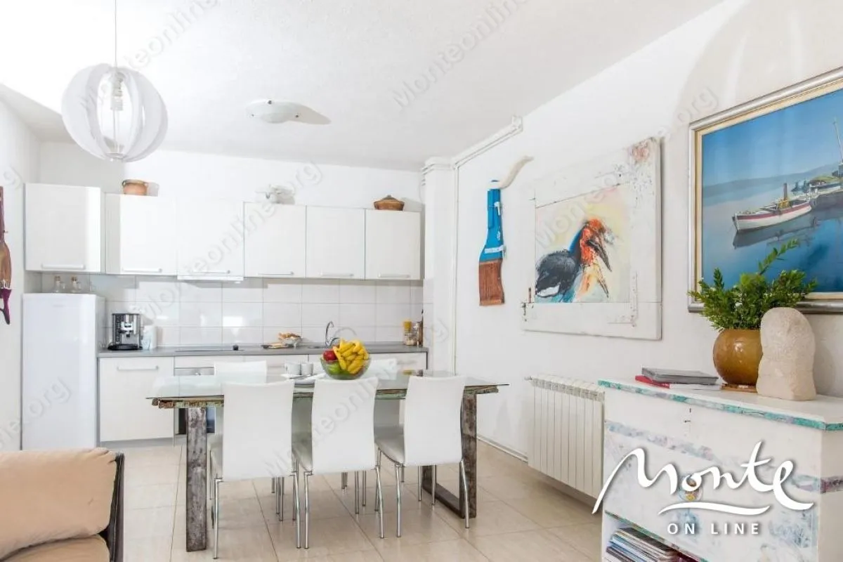 Prodaja, kuća, 172m², Krašići, Tivat