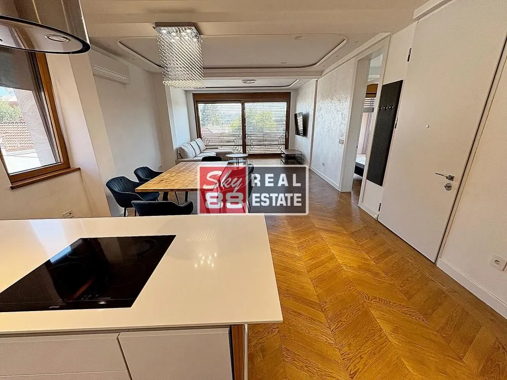 Rent, four bedroom apartment, 120m², Savski Venac, Beograd