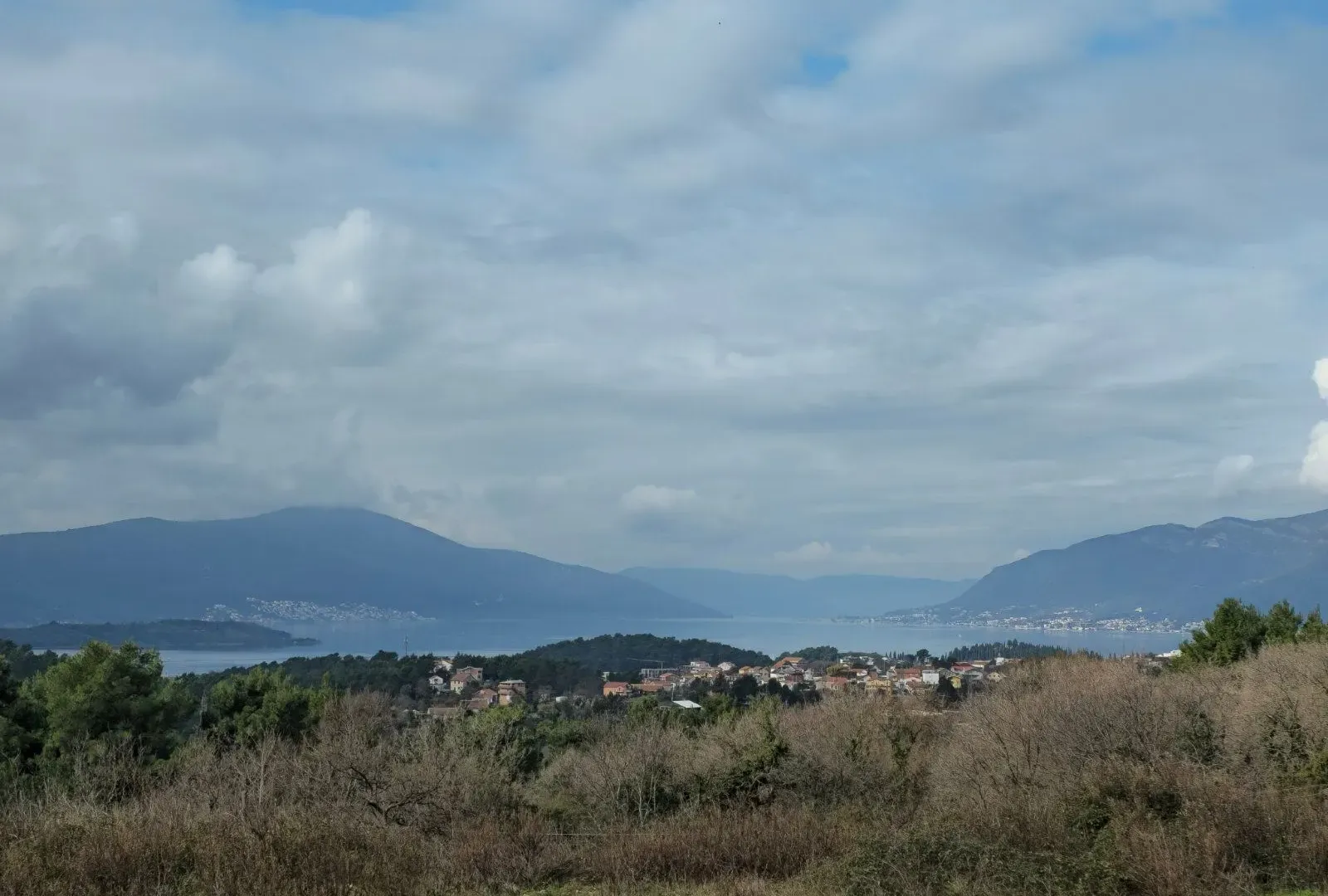 Prodaja, plac, 1105m², Kotor, Crna Gora