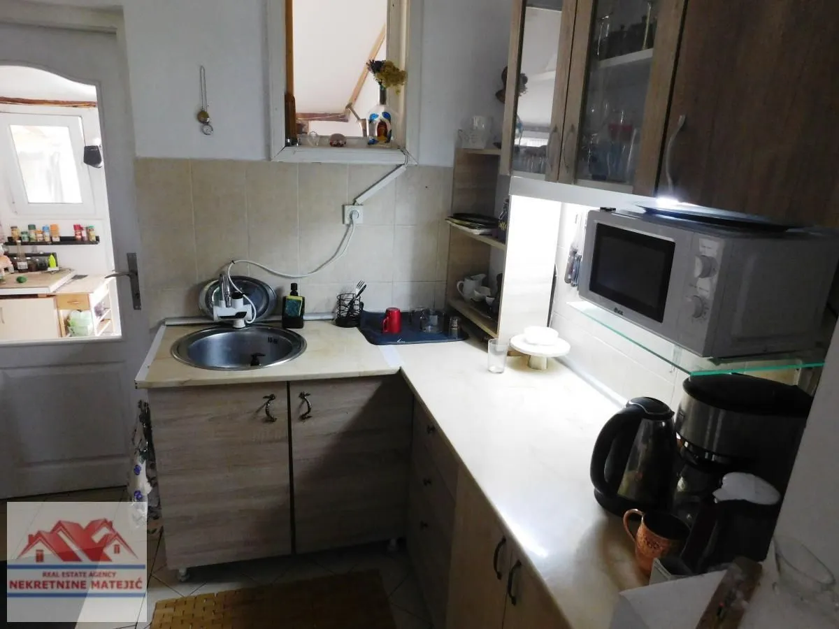 Prodaja, dvosoban stan, 65m², Centralna radionica, Kragujevac