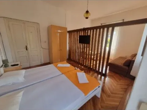 Rent, studio apartment, 25m², Savina, Herceg Novi - image 4