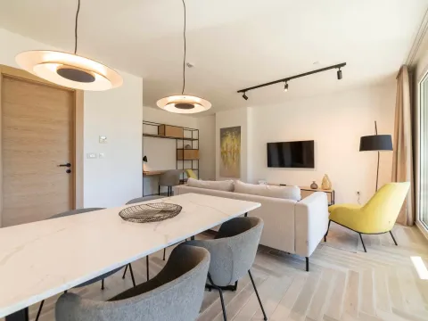 Prodaja, dvosoban stan, 94m², Kotor, Crna Gora - image 6