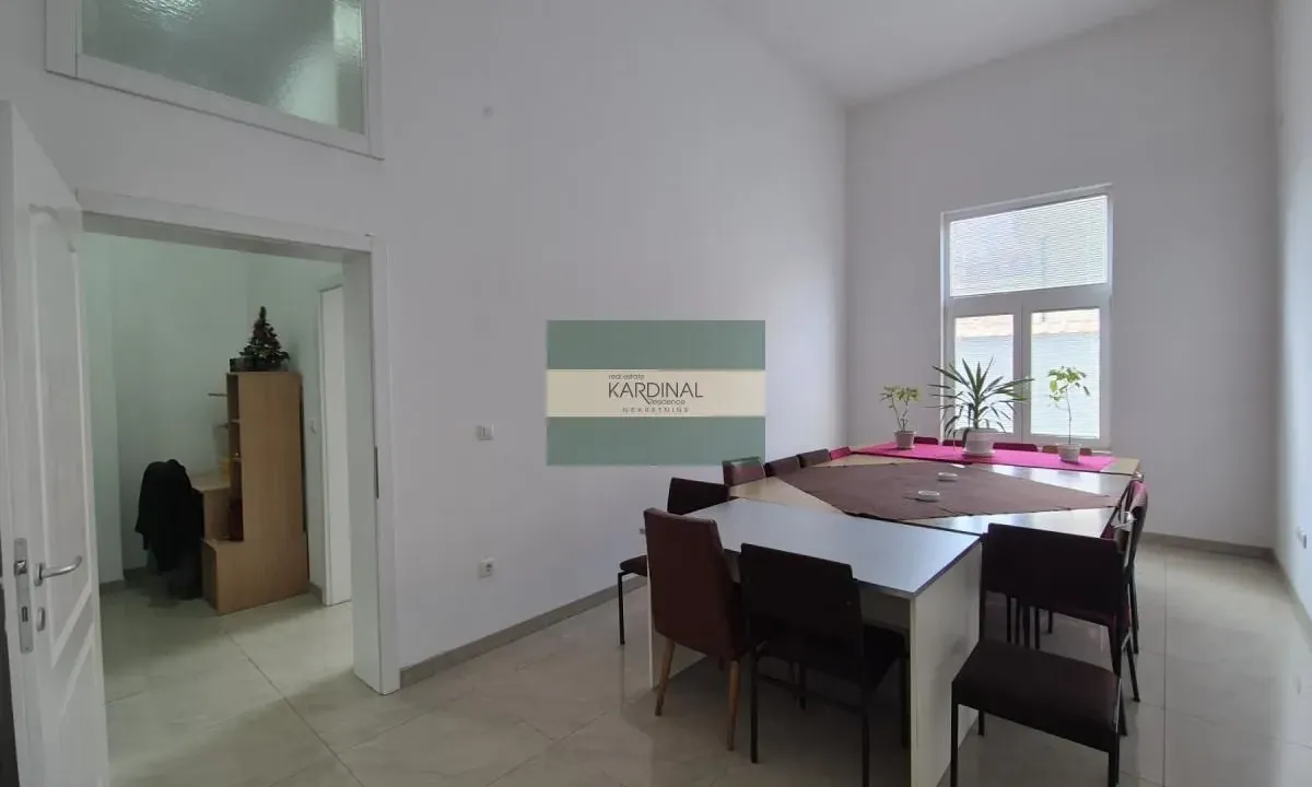 Prodaja, poslovni prostor, 65m², Aqua park, Jagodina