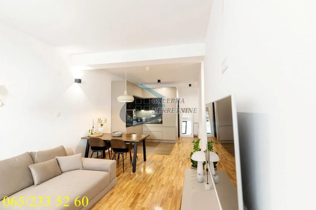 Sale, two bedroom apartment, 57m², Južni Bulevar, Vračar Sve Podlokacije
