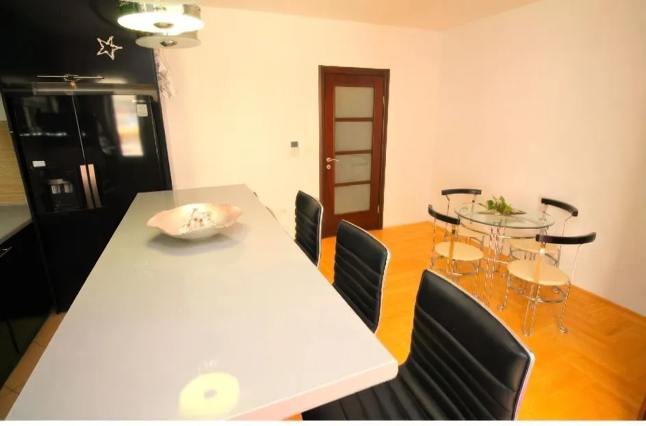 Rent, three bedroom apartment, 80m², Rozino, Budva