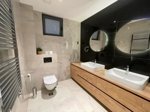 Izdavanje, dvosoban stan, 104m², Vračar, Šid - image 8