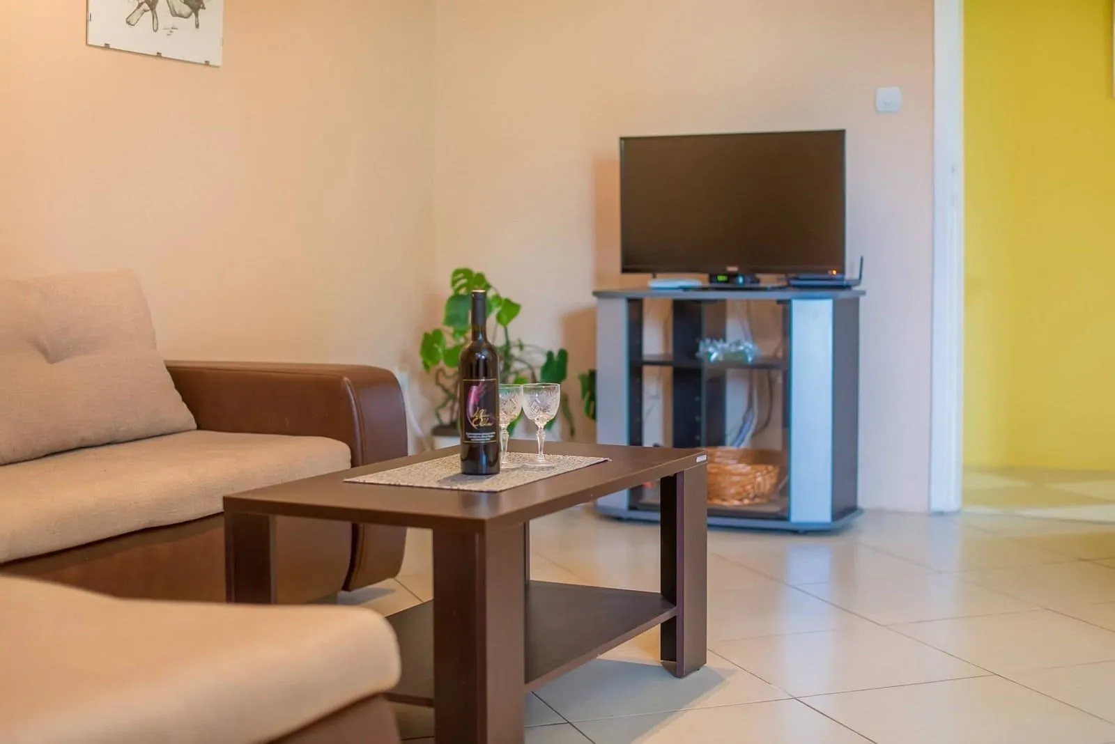 Prodaja, stan, 69m², Dobrota, Kotor