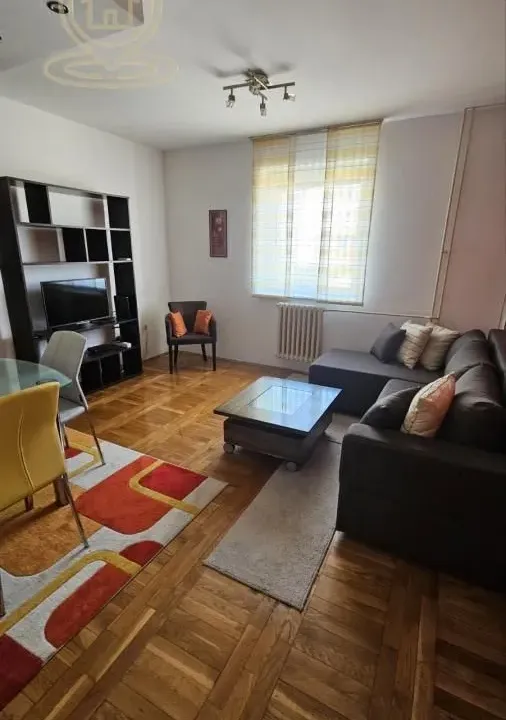 Izdavanje, jednosoban stan, 40m², Centar, Novi Sad