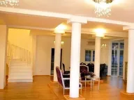 Rent, house, 560m², Begovina, Danilovgrad - image 2